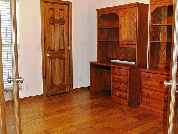 3rd image of 8405 NW 124th Cir