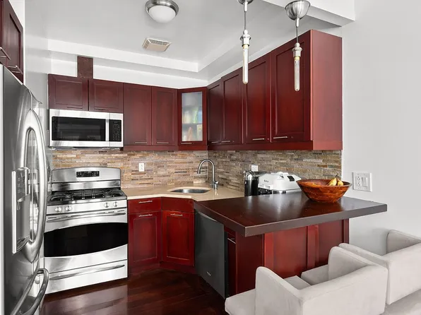 607 Manhattan Ave #1, Brooklyn, NY 11222