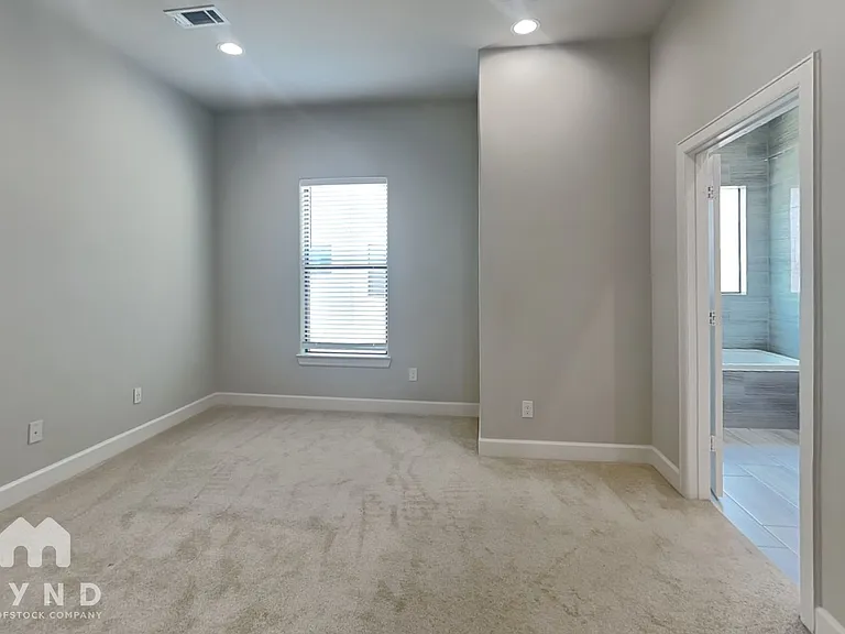 5309 Inker St — Photo 6