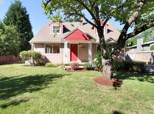 4927 SE Tenino Ct, Portland, OR 97206