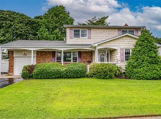 16 Regina Dr, Sayville, NY 11782