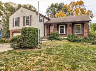 9115 W 89th Ter, Overland Park, KS 66212