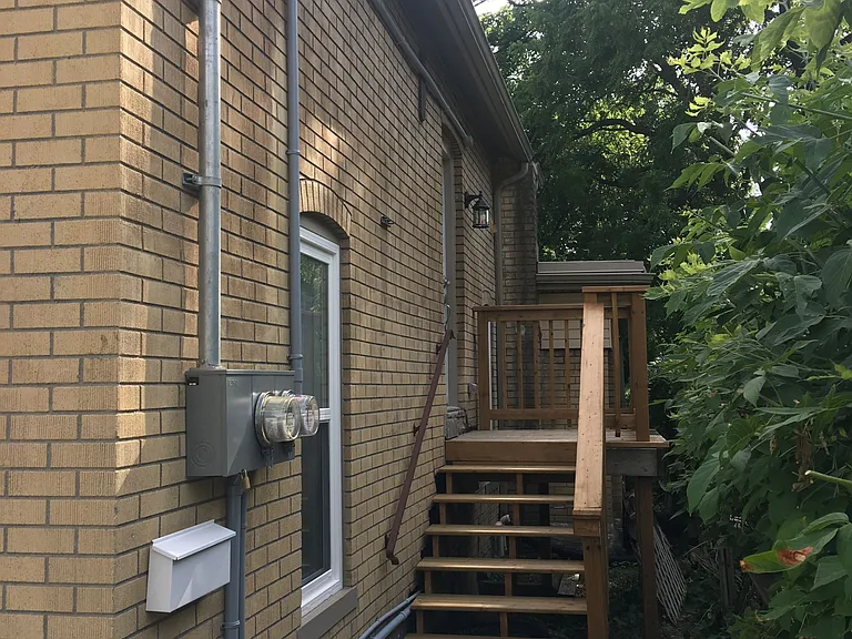 109 Waterloo St #2 — Photo 10