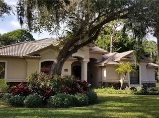8612 Woodbriar Dr, Sarasota, FL 34238