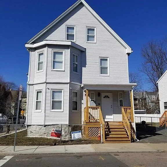 593 Park St #2 — Photo 1