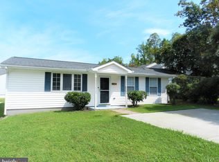 6137 Riverview Dr, King George, VA 22485