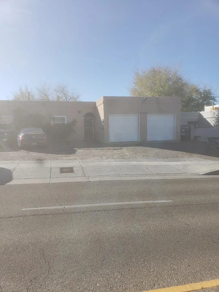 Building Photo - 12220 Menaul Blvd NE #C
