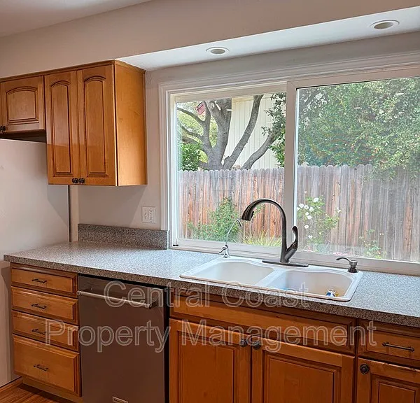 9465 Valley Oak Way — Photo 14