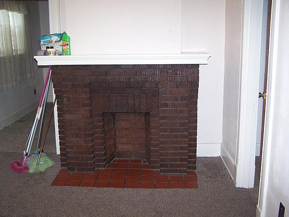 2nd image of 3844 Gallia St