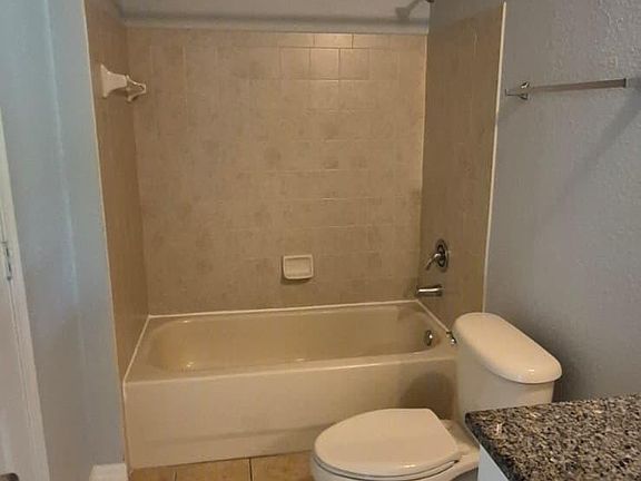 5th image of 138 SW Peacock Blvd APT 107