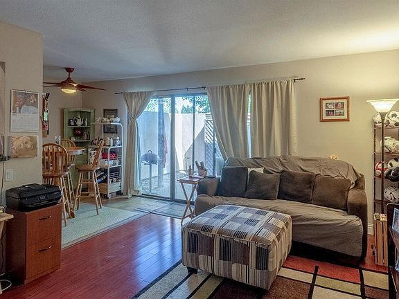 5th image of 643 Woodside Sierra Unit 3
