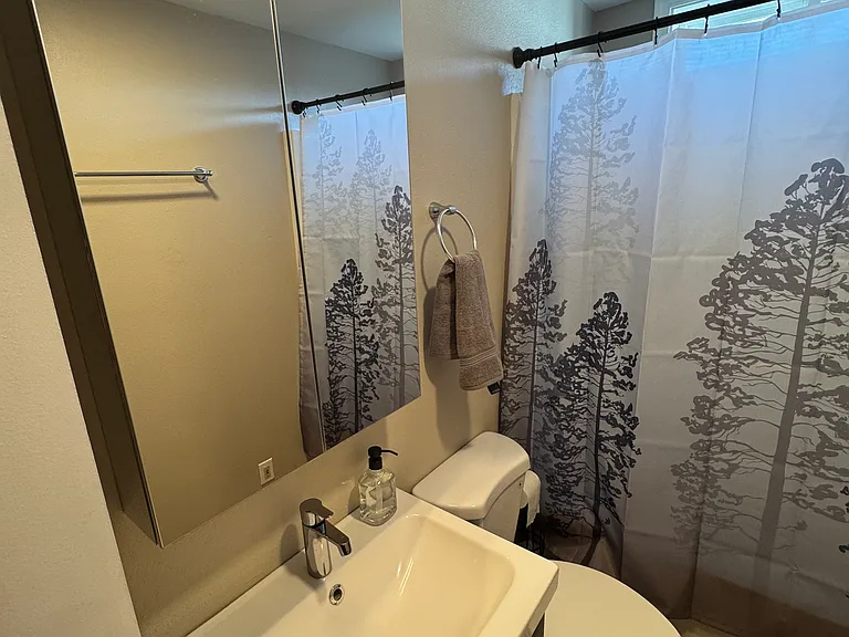 2351 Radcliffe Ave — Photo 22