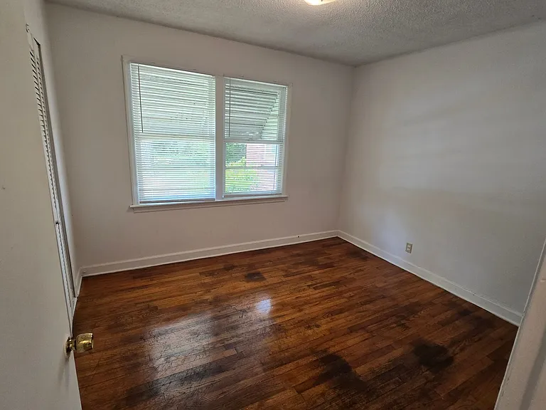2102 Long Shadow Ln — Photo 16