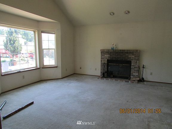 4th image of 7522 E E Street