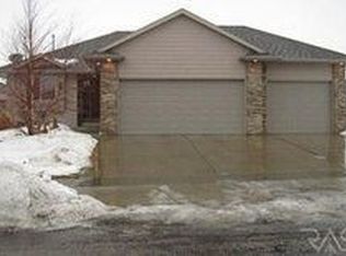 7516 W Boysenberry St, Sioux Falls, SD 57106