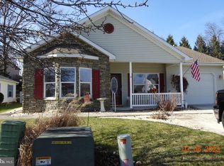 8 Lantern Ln, Shippensburg, PA