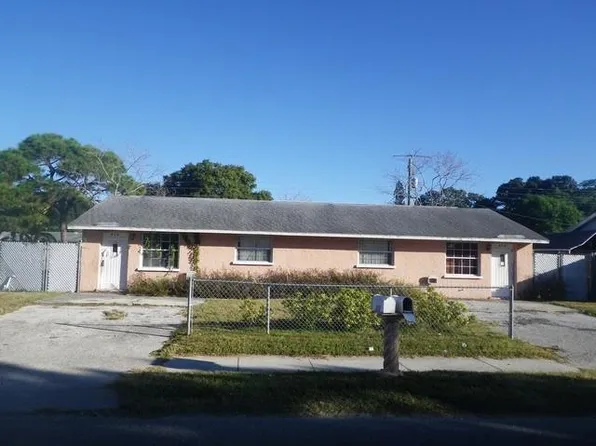 215 60th Ave W, Bradenton, FL 34207