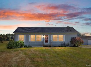 12559 Barnes Rd, Byron, MI 48418