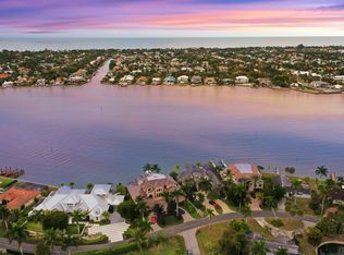 2050 Kingfish Rd, Naples, FL 34102