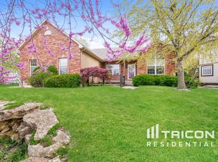 3913 SW Windjammer Ct, Lees Summit, MO 64082