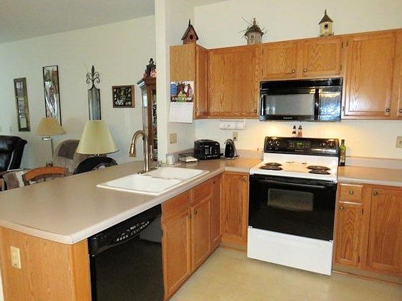 4th image of 314 Brookside Dr Unit 1