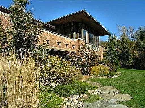 2nd image of 335 Meadow Creek Dr