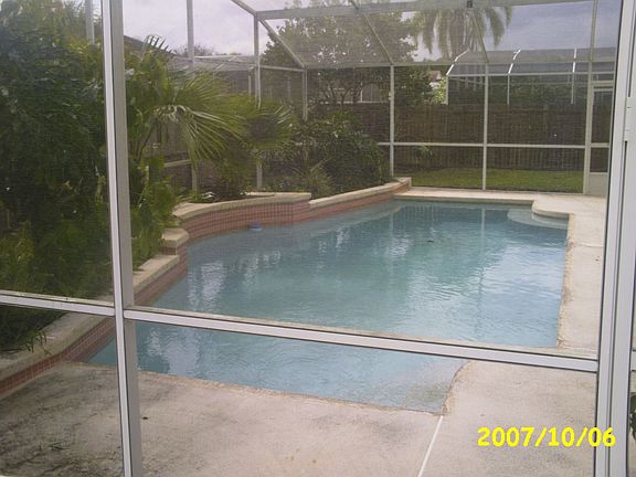 3rd image of 8614 Primrose Dr