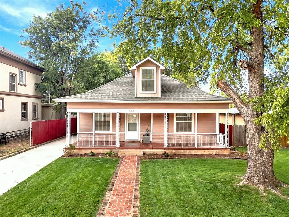 1st image of 906 S Barker Ave