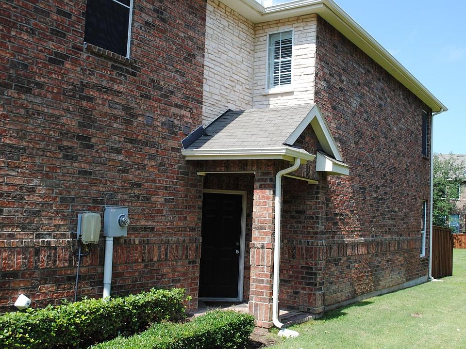 1st image of 2920 Muirfield Dr