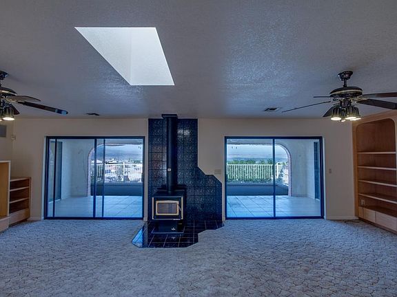 4th image of 561 Beverly Glen Ct