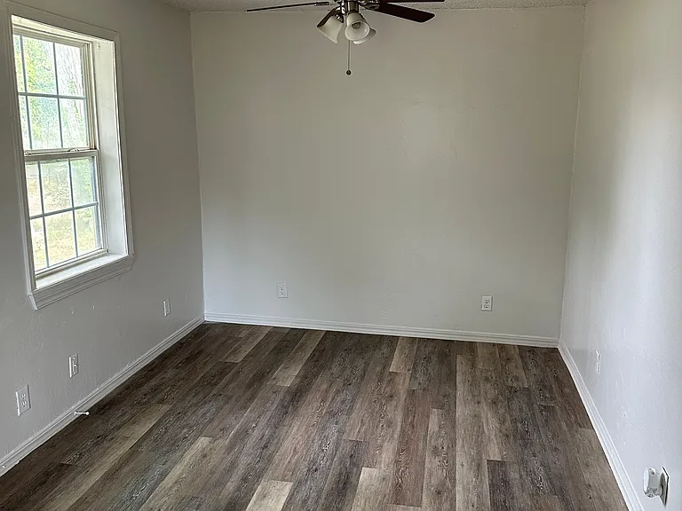 4331 Mickey Rd — Photo 10