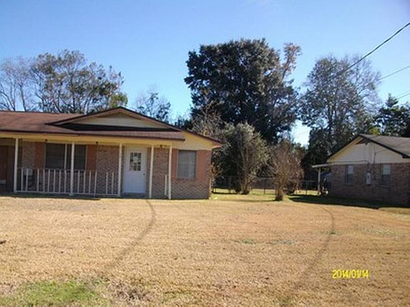 3rd image of 2128 Squire Dr