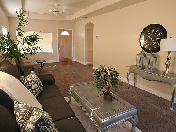 5th image of 2948 Del Paso Blvd
