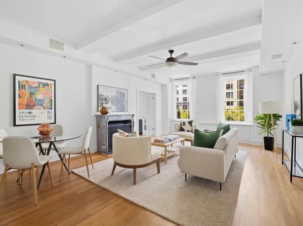 71 Park Avenue image 1 of 11