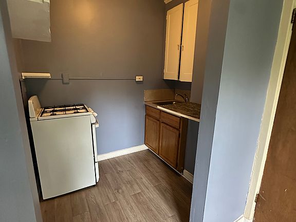 5th image of 114 Dresden Ave APT 304
