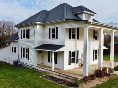 327 S Carolina Ave, Boonville, NC, 27011