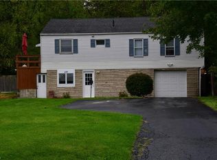 439 10th St, Struthers, OH 44471