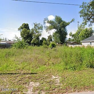 1st image of 3803 E 4th St