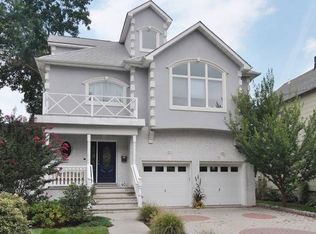 40 Gray St, Montclair, NJ 07042