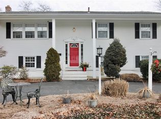 56 Green River Ave, Warwick, RI 02889