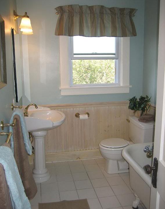 2nd image of 1634 Bancroft Ave