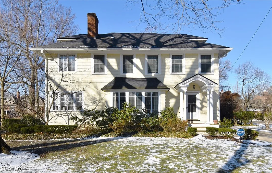 2914 Claremont Rd photo 1