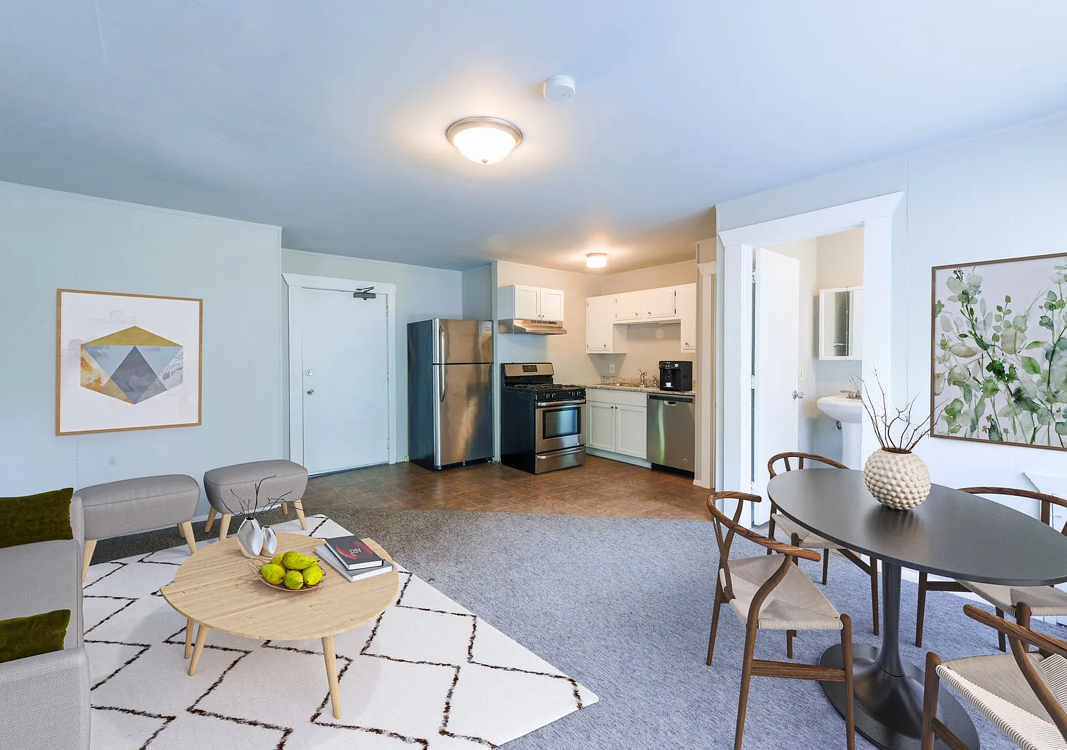 1435 Washington St NE — Photo 1