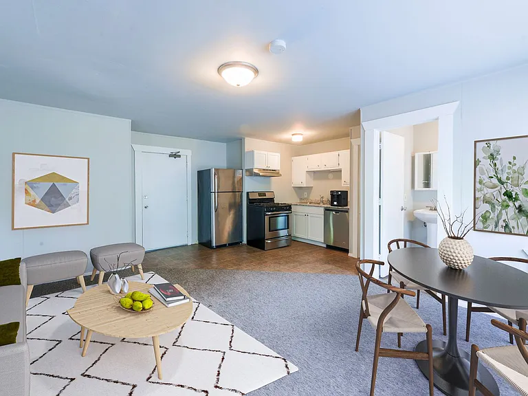 1435 Washington St NE — Photo 10