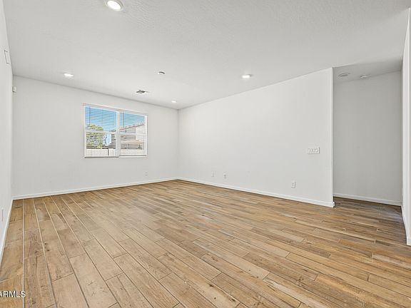 5th image of 219 S 175TH Avenue
