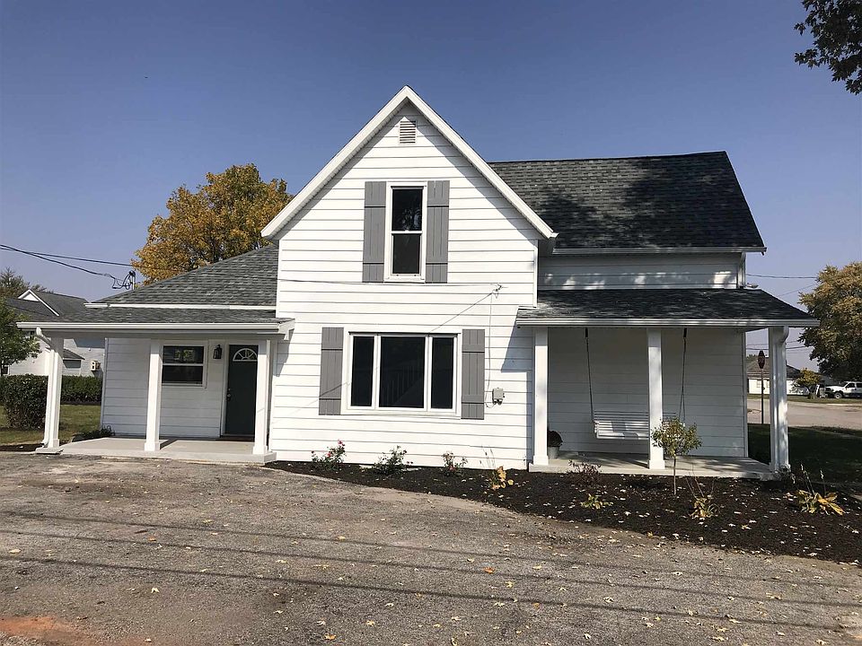 1st image of 210 N Main St