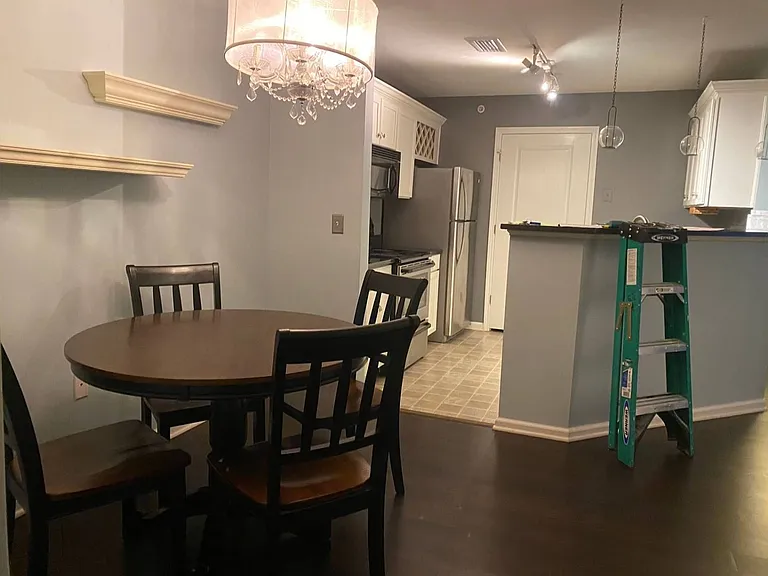 745 Walker Sq #1B — Photo 3