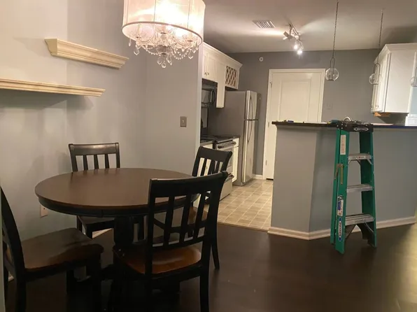 745 Walker Sq APT 1B, Charlottesville, VA 22903