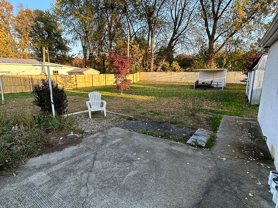 1st image of 2284 Main St
