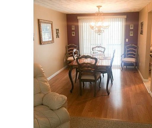 2nd image of 2249 Woodland Trce